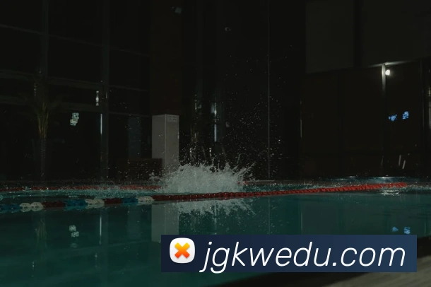 NBA季前赛回放录像曝光多场对决精彩瞬间引发后续关注